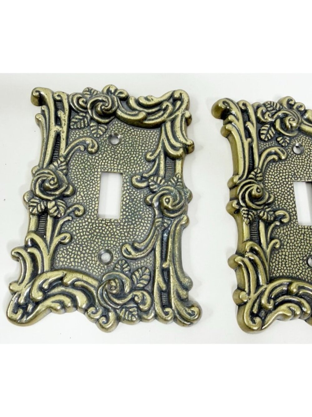 Vtg '67 AmerTac Old World Rose Brass Metal Single Light Switch Plate (Lot Of 2)